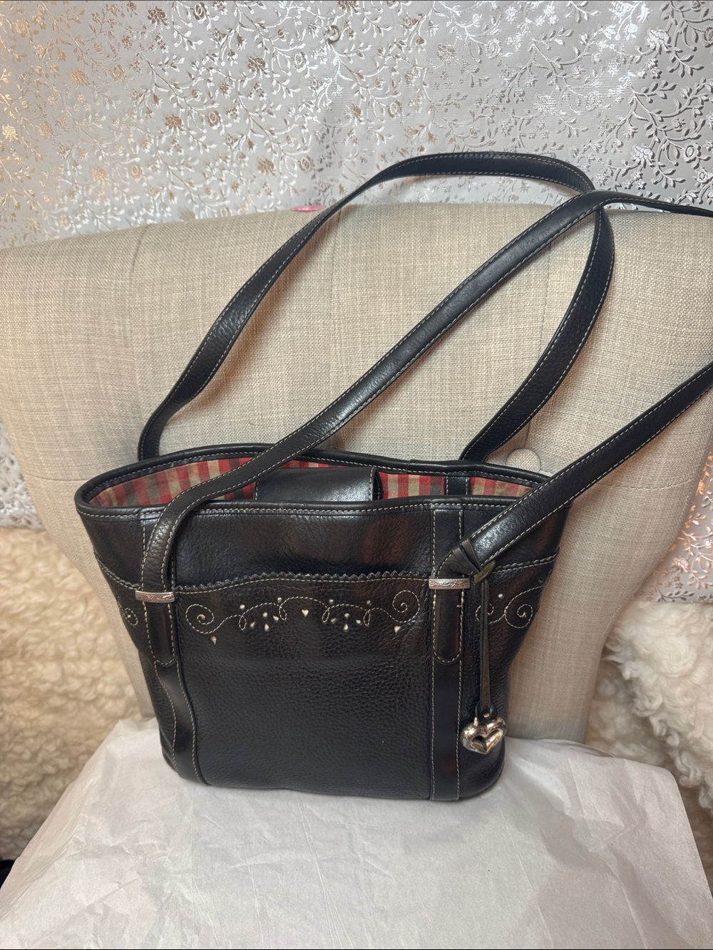 Brighton vantage ,Women’s Black Leather Tote Bag with Heart Charm